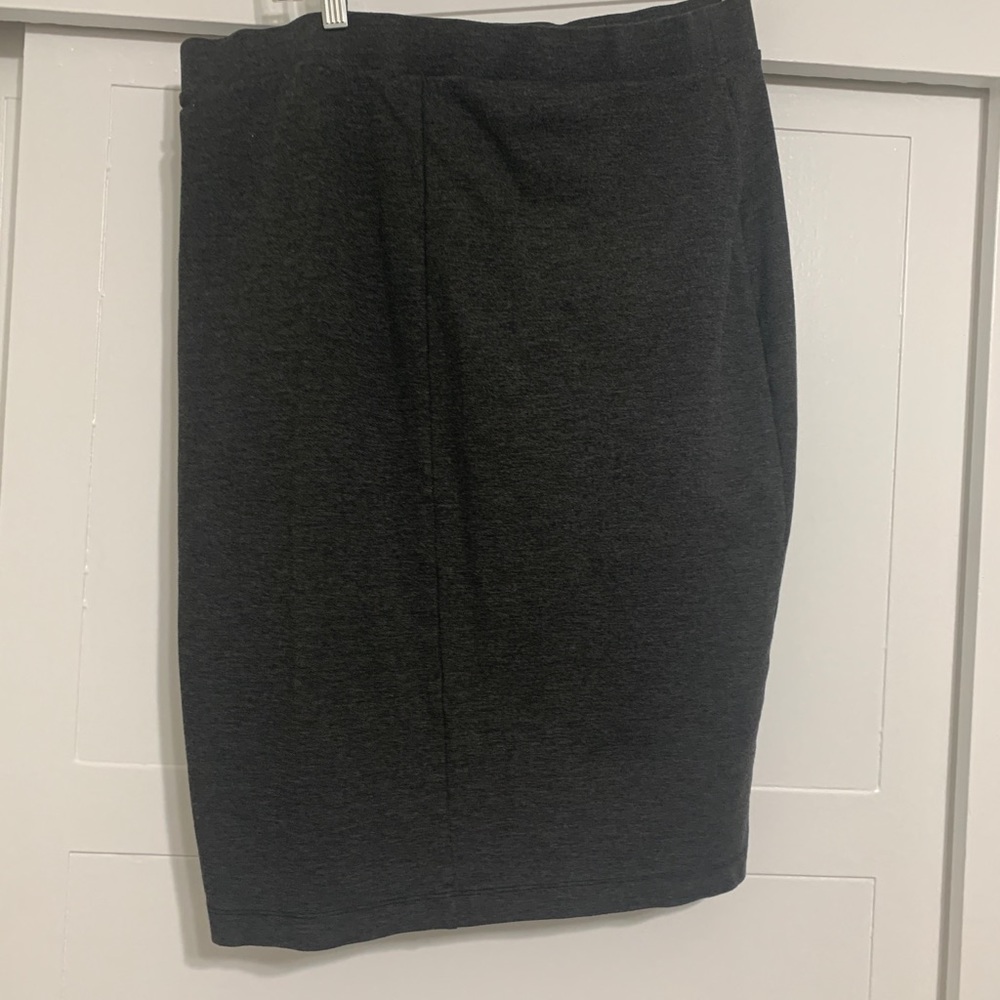 Liz Claiborne Grey Stretchy Pencil Skirt
